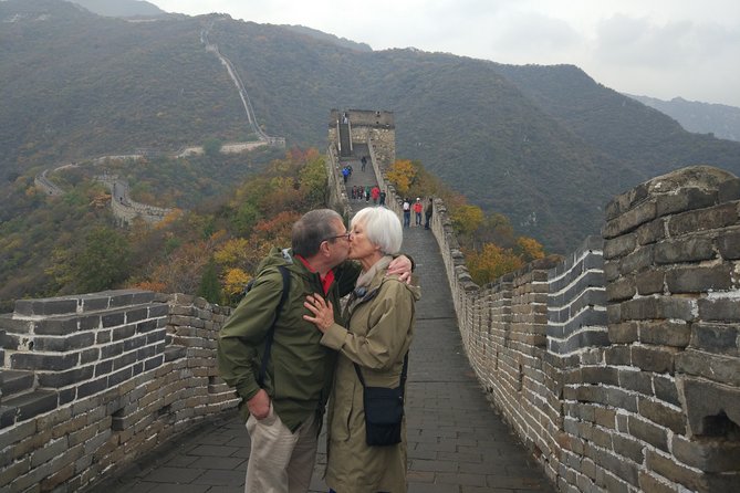 All-inclusive Day Tour: Mutianyu Great Wall & Beijing Panda Zoo with Local Lunch - Panda House first: a calm start before the Great Wall