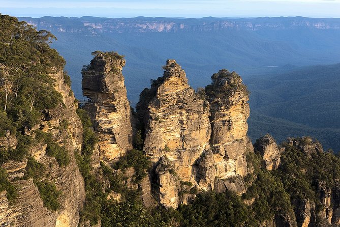 Blue Mountains Highlights, Wildlife Park and Scenic World Full Day Private Tour - Echo Point and the Three Sisters: iconic views plus context
