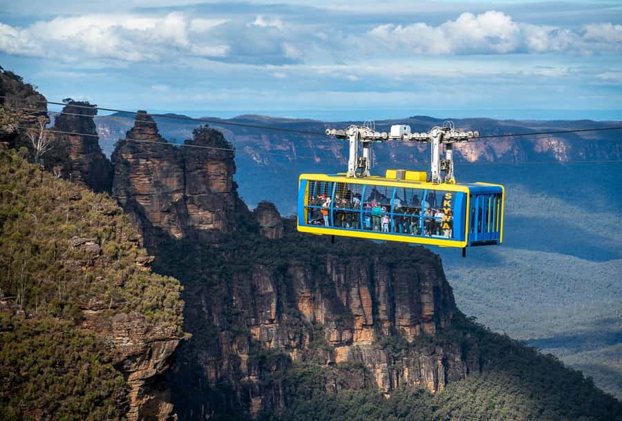 Blue Mountains Tour with Scenic World, Zoo&Bilingual Driver - Bilingual driver-guide: English and Chinese that keeps you on track