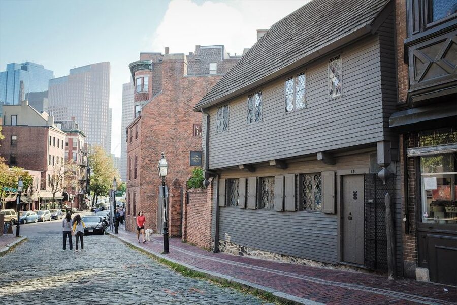 Boston Pass: Save up to 50% - Includes Franklin Park Zoo - Franklin Park Zoo and the family-friendly side of Boston