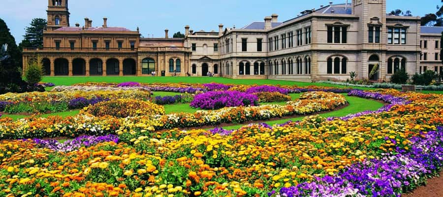 From Melbourne: Werribee Open Range Zoo & Werribee Mansion - Who this tour suits best (and who might want an alternate day)