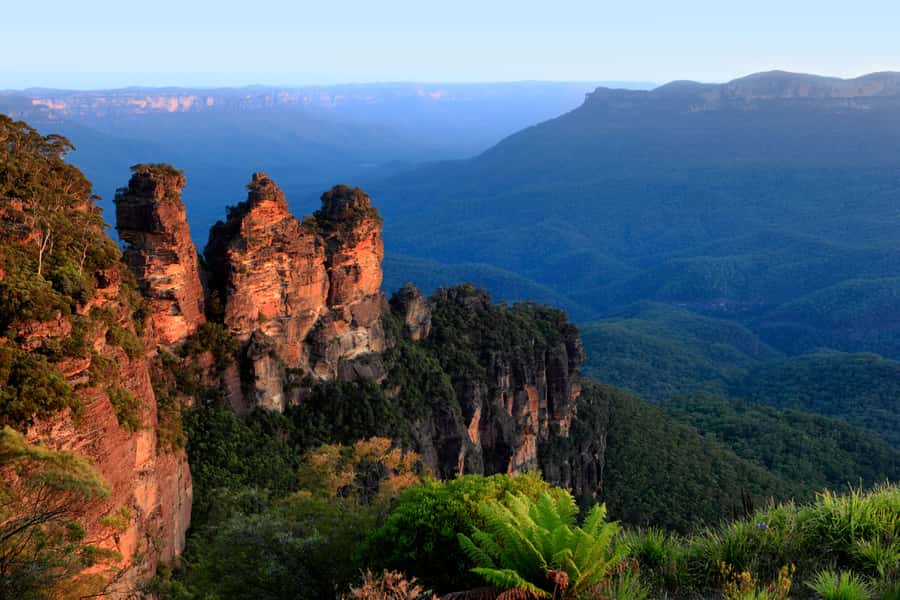From Sydney: Blue Mountains, Sydney Zoo & Walking Tour - From Zoo Kicks to Three Sisters Views