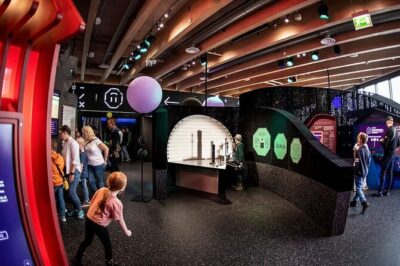 Gothenburg Universeum Ticket - Aquarium, Science, Wildlife, Zoo - Journey to the Moon: space-themed breaks that reset your brain