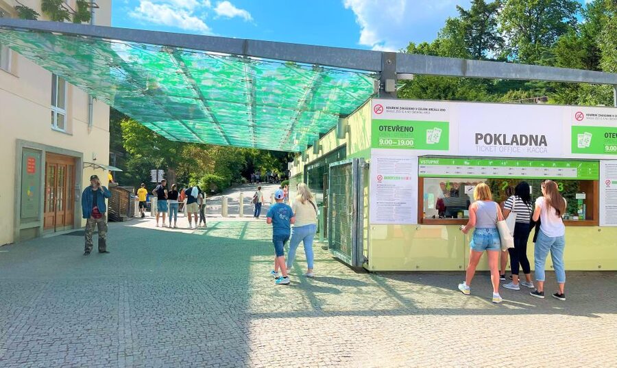 Prague: Prague Zoo Audio Guide with E-Ticket - Planning Your Day: How Long It Really Takes