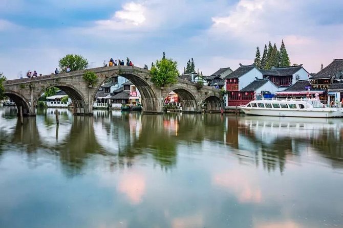 Private Zhujiajiao Water Town Tour with Shanghai Zoo and Panda - Price and Value for $166.60: When This Feels Like a Smart Buy
