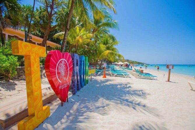 Roatán Private Snorkeling, Wildlife Park, and West Bay Beach - The big idea: three stops that actually fit in one 5-hour day