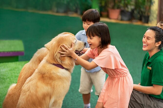 Singapore Zoo Entry Ticket - Food at the zoo: what to expect and how to handle weak spots
