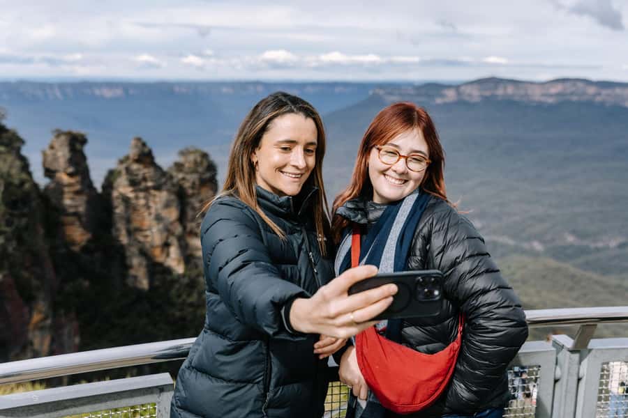 Sydney: Small Group Blue Mountains, Wildlife & Waterfalls - Featherdale Wildlife Park: the perfect first stop for real animal time