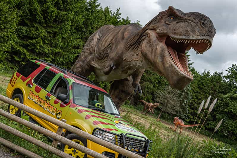 TELFORD: Hoo Zoo and Dinosaur World Entry Ticket - Close-up animal time with 100+ species across the zoo